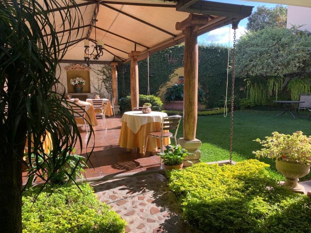 Hostal Villa Toscana Gwatemala Zewnętrze zdjęcie