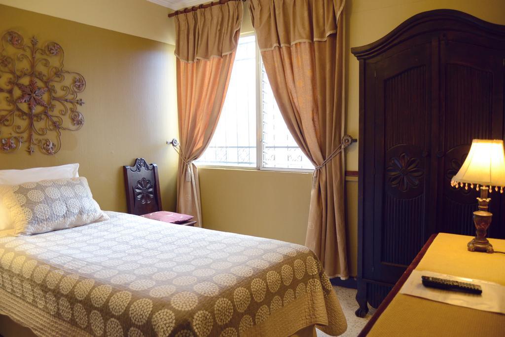 Hostal Villa Toscana Gwatemala Zewnętrze zdjęcie
