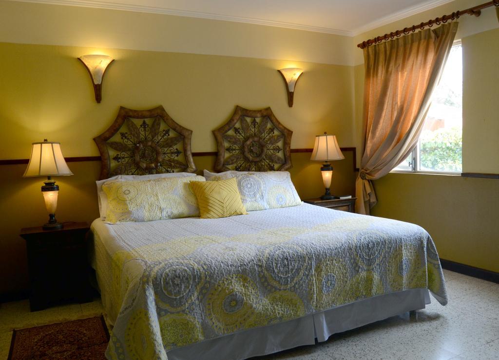 Hostal Villa Toscana Gwatemala Zewnętrze zdjęcie